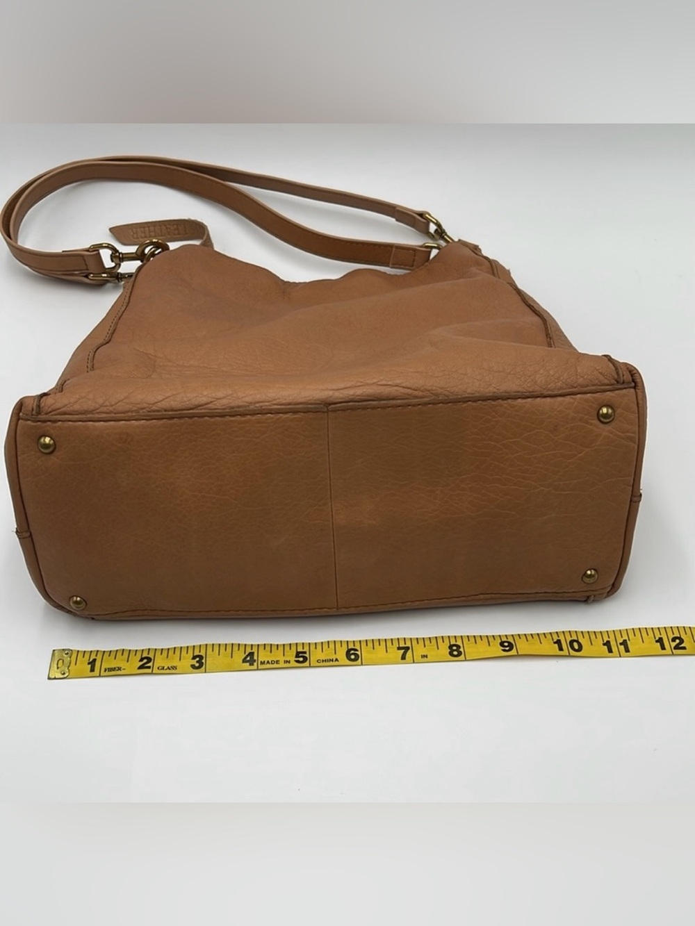 American Leather Co. Shoulder Bag - Caramel
Brown 100% Leather - Double Straps - Picture 7 of 15